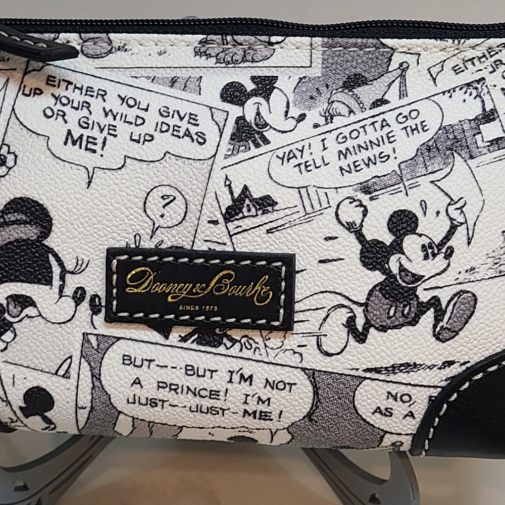Dooney & Bourke Mickey & Minnie Disney Parks Cosmetic Bag NWOT - Picture 3 of 10